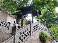 Encountering Xiahaoli: The Charm of Slope and Steps at Entrance No. 3