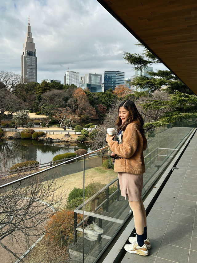 A Serene Walk at Shinjuku Gyoen 🌸