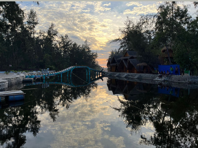A weekend surfing spot tucked in this sleepy town of Liwliwa