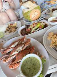 La Lune Beach – ลมทะเล ชาร์จใจวิวใสเกินต้าน 🏝️💛