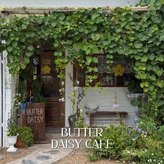 極簡風格咖啡館，心情愉悅，絕佳拍照角落，黎府🌸🍰☕️