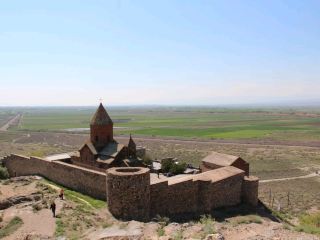 Хор Вирап — самый знаковый вид на гору Арарат в Армении