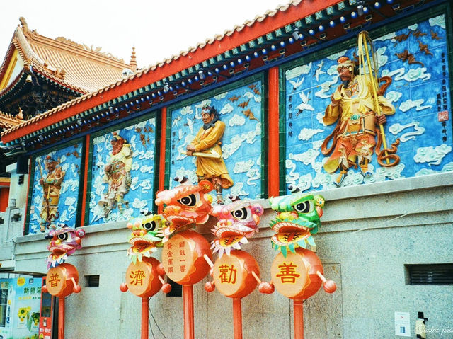 The Luminous Layer: Yuletide in the Temple's Shadow