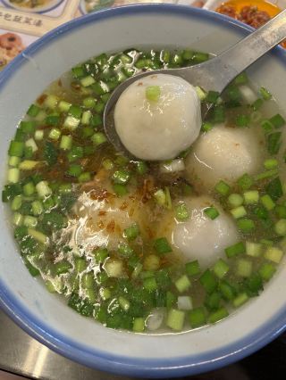 Nanzhuang Old Street Burn Warning! Juice-Exploding Hakka Tangyuan & Soul-Warming Ginger "Niu Wen Shui" 🍲