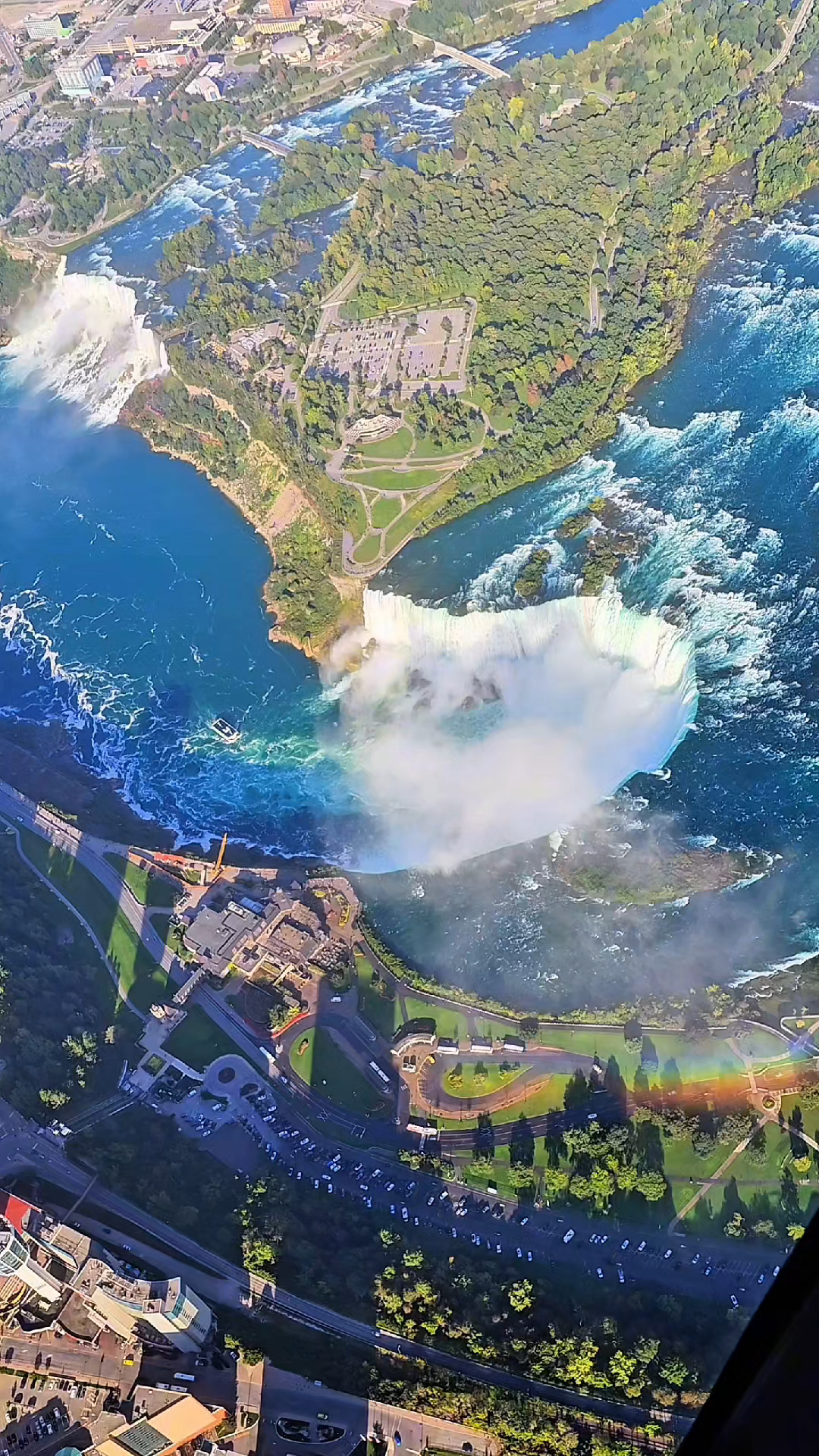 𝟭𝟮 𝗺𝗶𝗻𝘂𝘁𝗲𝘀 𝗶𝗻 𝘁𝗵𝗲 𝗮𝗶𝗿 𝗳𝗼𝗿 𝘁𝗵𝗶𝘀 𝘃𝗶𝗲𝘄 🇨🇦🚁