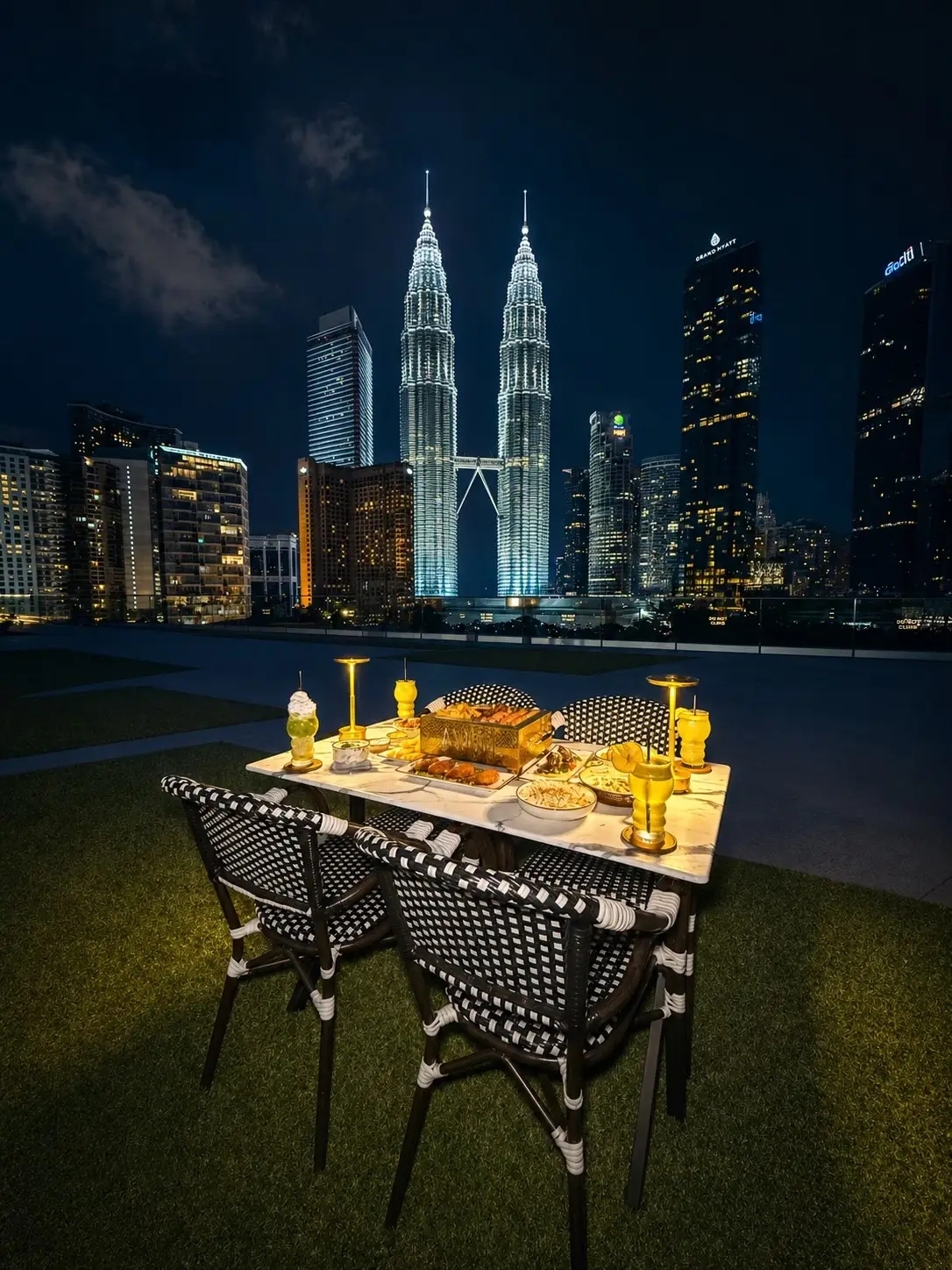 ANJUM KLCC RESTRURANT 🇲🇾 Kuala Lumpur’s Must-Visit Foodie Spot! 🍝🍜🍛