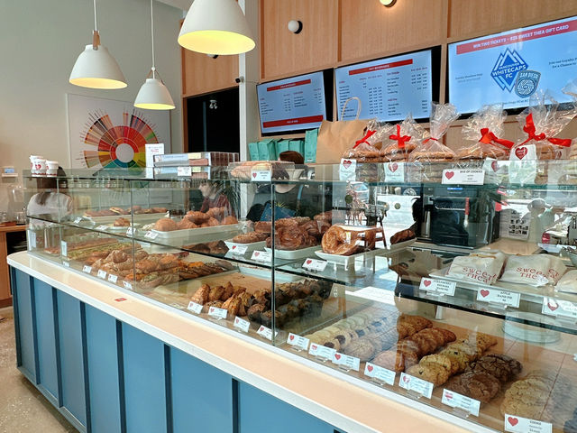 Vancouver 케이크 & 빵맛집🍰🥐Sweet Thea💕
