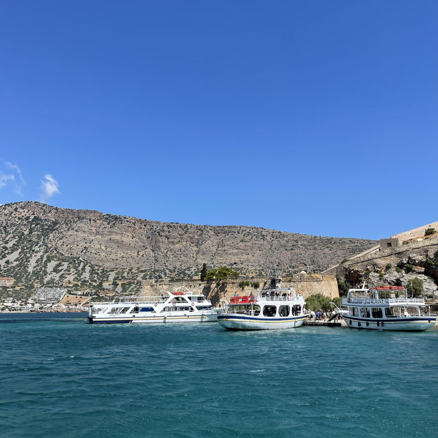 Enjoy local life in Elounda 👌