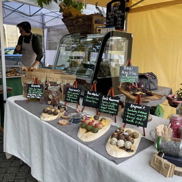  Vibrant Food Markets in Prague 🥘 