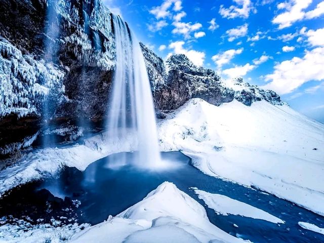 Iceland's natural gems: stepping into another planet!