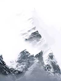 Visit Matterhorn on a Budget: Perfect Autumn Adventure from Breuil-Cervinia 🍁🏞️