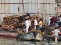 To live or to die here in Varanasi?