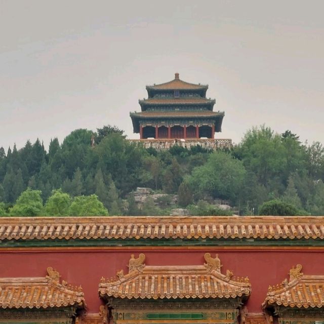 Jingshan park is a beautiful park