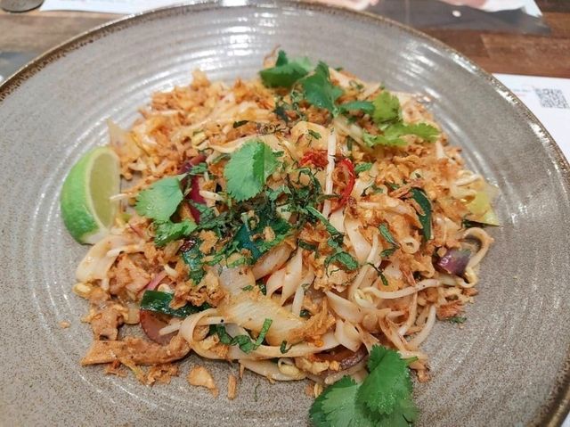 ร้านอาหารเอเชียสาขาใน outlet แบรนด์เนม Roermond