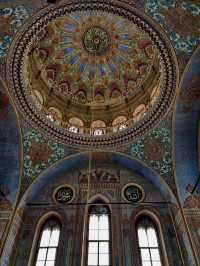 Valide Sultan Mosque, Türkiye: Graceful Legacy of Ottoman Queens