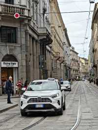 A Stylish Stroll Through Milan: Where Fashion Meets History