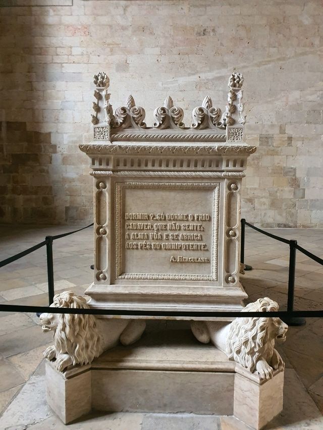 Discovering the Jerónimos Monastery – A Jewel of Lisbon’s History and Architecture
