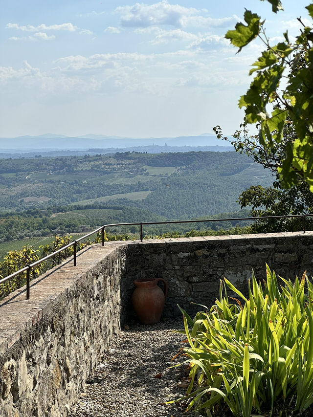 Discover the Italian vineyards of Rada in Chianti!