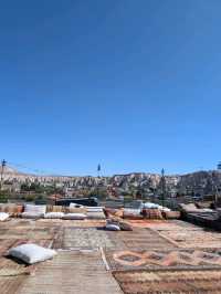 Ultimate Göreme Getaway: Sunrise, Hot Air Balloons, & Cave Cafes 🏜️🎈
