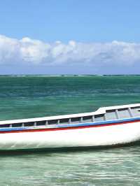 Overwater Bungalow in Bora Bora 🌺