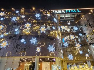 Spent a few days in Kinshasa? Here’s a quick guide to making the most out of your stay in the city — from shopping exclusive cosmetics to living in a prime spot 🏙️✨

Top Spots to Visit in Kinshasa:
1. Pierre Cardin Paris Cosmetics Shop (Kinshasa Mall)
Searching for premium Parisian beauty fixes? Head straight to the official Pierre Cardin store at Kinshasa Mall. Great selection and legit products — you’re getting the real deal, not market knockoffs! Perfect for gifts or self-care (plus, air conditioning is on point 🛍️).

2. The Flower Lab (kinshasa Mall 3rd floor)


💡 Insider Tip: For convenience, stay close to the golf area; traffic can be hectic elsewhere. Local drivers know the zone well, so ride-hailing is a breeze.


Food Recommendations:
Try on-site at Kinshasa Mall’s food court. Look for Smokin' Hut & Sips — they’re top-tier! For drinks, order fresh fruit juices; Their food fusion (fast food, Asian and Thai is awesome.

Destination Tips:
Cash is preferred, but some shops like Pierre Cardin accept cards, and mobile money. Weather’s warm year-round — bring light clothes. 

#KinshasaStyles #PierreCardinParis #KinshasaMall#theflowerlab  #TravelHacks #CongoTrips
