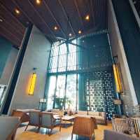 Biggest Hotel Lobby in Huizhou 😳