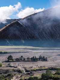 去Bromo火山，聽地球的心跳