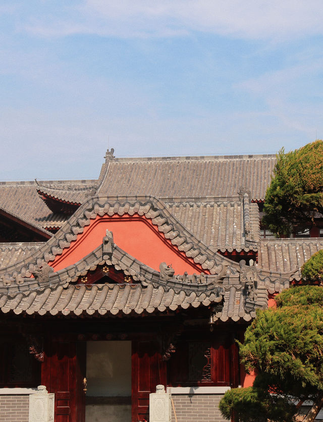 位於青雲塔下的安國寺，已經歷了千年風雨