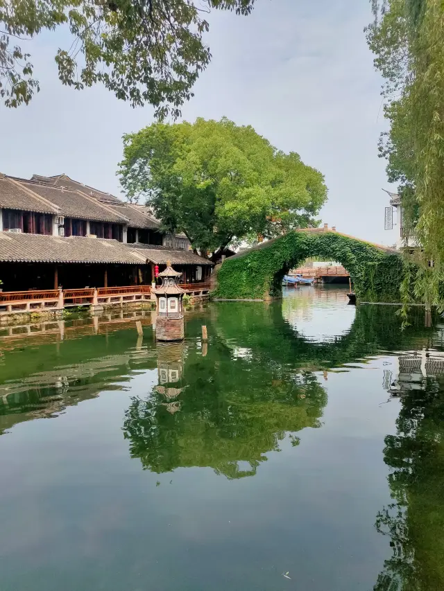 Zhouzhuang Ancient Town: The First Water Town in China