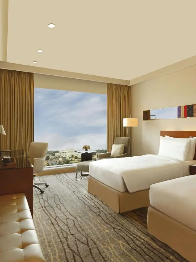 🌟 Chennai Charm: Hilton's Haven of Luxury & Taste 🍽️✨
