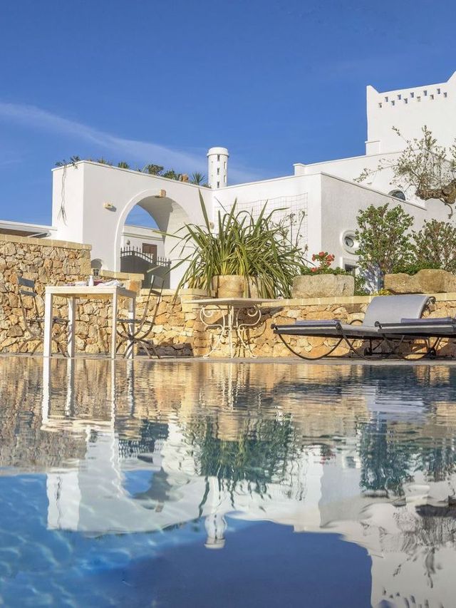 🏰✨ Apulia's Hidden Gem: Castello di Ugento 🇮🇹🌿