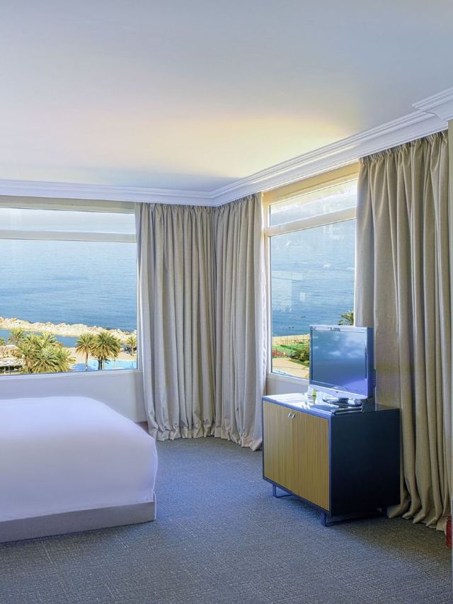 🌟 Luxe Lebanon Lodgings: Scenic Kaslik Stays 🌊
