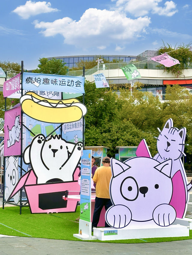 成都寵物市集來啦！！毛孩子握手打招呼好開心......