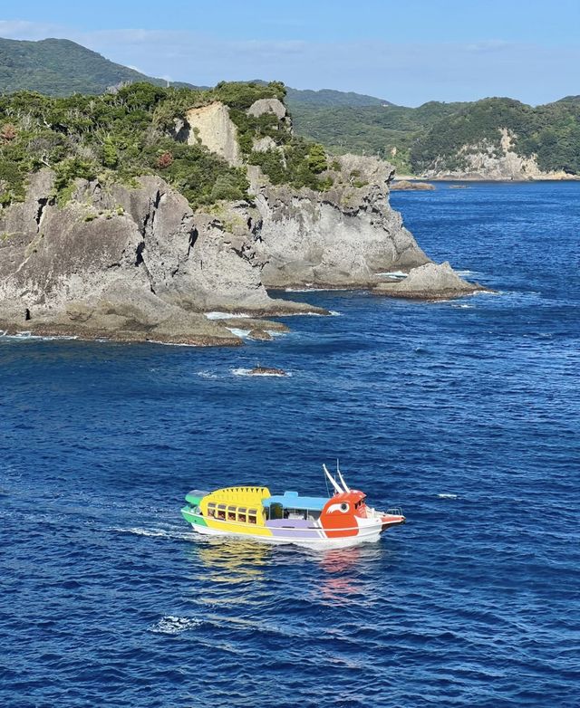 伊豆不止大室山！南伊豆的海美到失語…。
🌊在南伊豆被湛藍色大海治癒的一天！