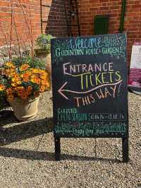 秘境花園之旅 —Godinton House & Gardens。