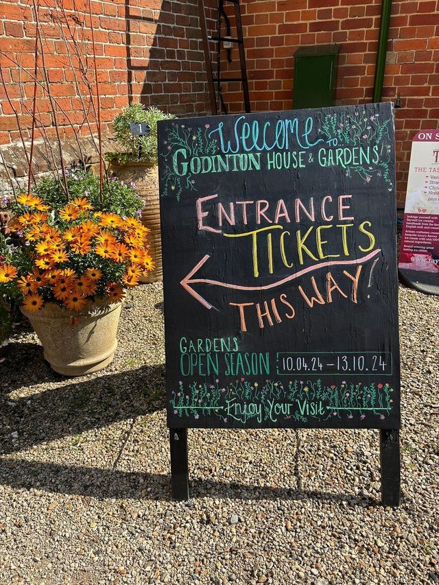 秘境花園之旅 —Godinton House & Gardens。