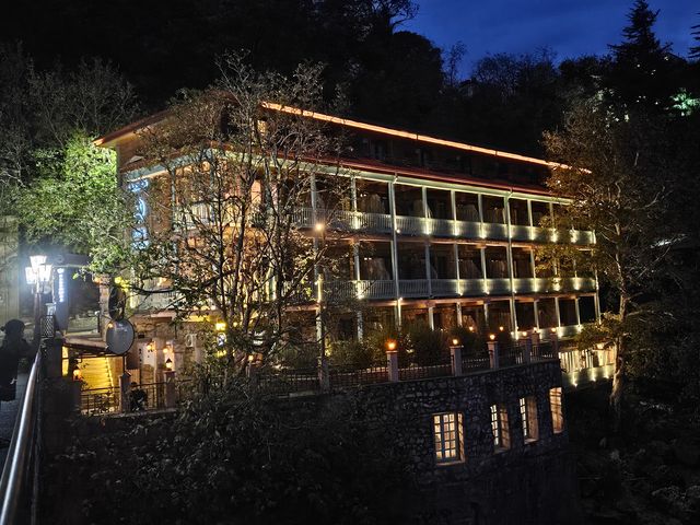 庫塔伊西——木蘭樂園酒店（HOTEL MAGNOLIA）。