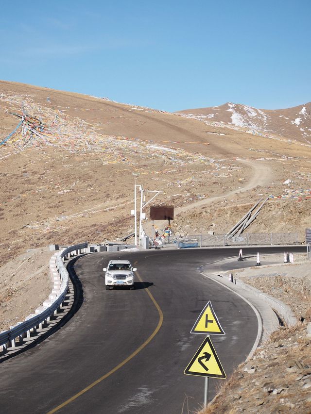 初次來庫拉岡日雪山-白馬錯跟我一起 Citywalk 吧 初次來庫拉岡日雪山-白馬錯跟我一起 Citywalk 吧