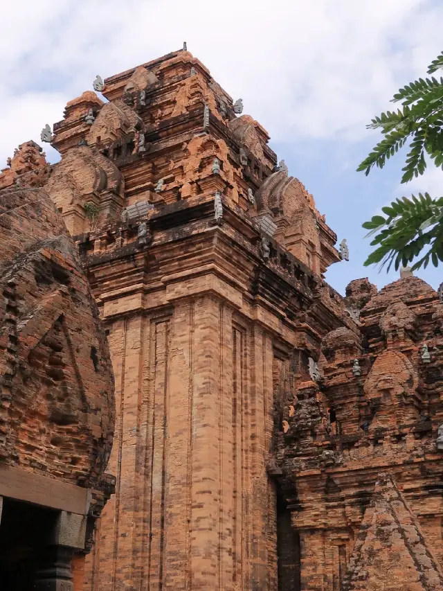 Explore Vietnam: 7-Day Exotic Tour