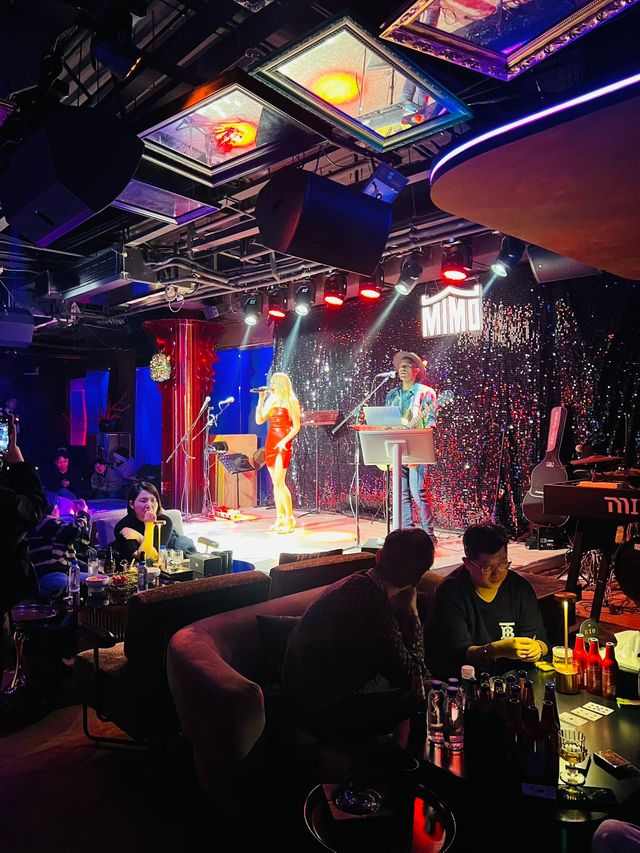 西安還是太超前了!居然在酒吧欣賞到了絕美鋼管舞! 西安還是太超前了!居然在酒吧欣賞到了絕美鋼管舞!