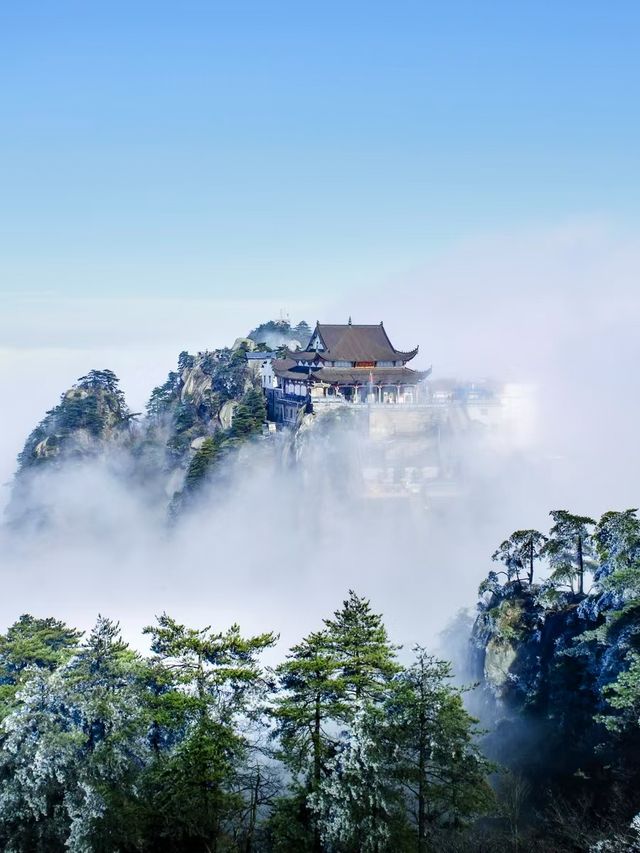 九華山！終於將迎來2025年第一場雪了。