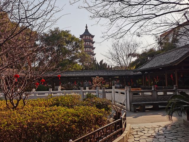 南昌繩金塔