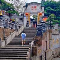中山西山寺 | 穿越百年的禪意與煙火，邂逅中山的靜謐之美✨