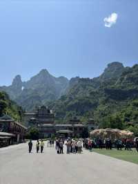 天門山遊玩心得：提前準備和拍照技巧全攻略 去天門山玩咗一圈，真心有啲嘢想同大家分享。特別係嗰啲單曲循