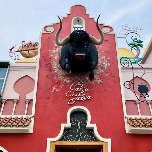 Magic awaits at Universal Studios Beijing Resort! ✨🚀