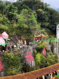 Mountain Qing Shui Rock in Genting Highlands Malaysia🥰🤩