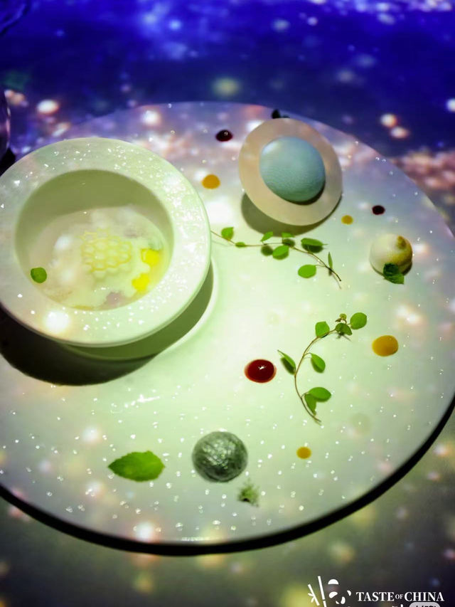 ✨ New Immersive Dining in Shanghai — Chinese Aesthetics Are Next-Level! 