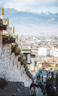 理塘千戶藏寨：在天空之城尋找丁真的世界