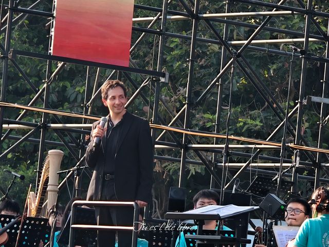 福田C位！在蓮花山頂吹風看深圳中軸線