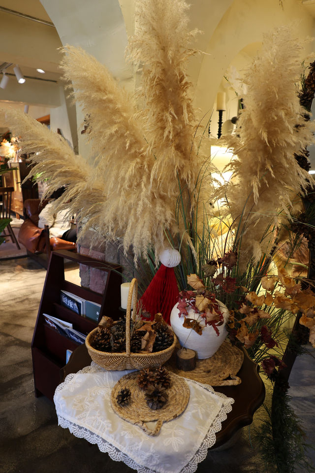 長白山絕美窗邊咖啡正對雪山河谷太出片 長白山絕美窗邊咖啡正對雪山河谷太出片